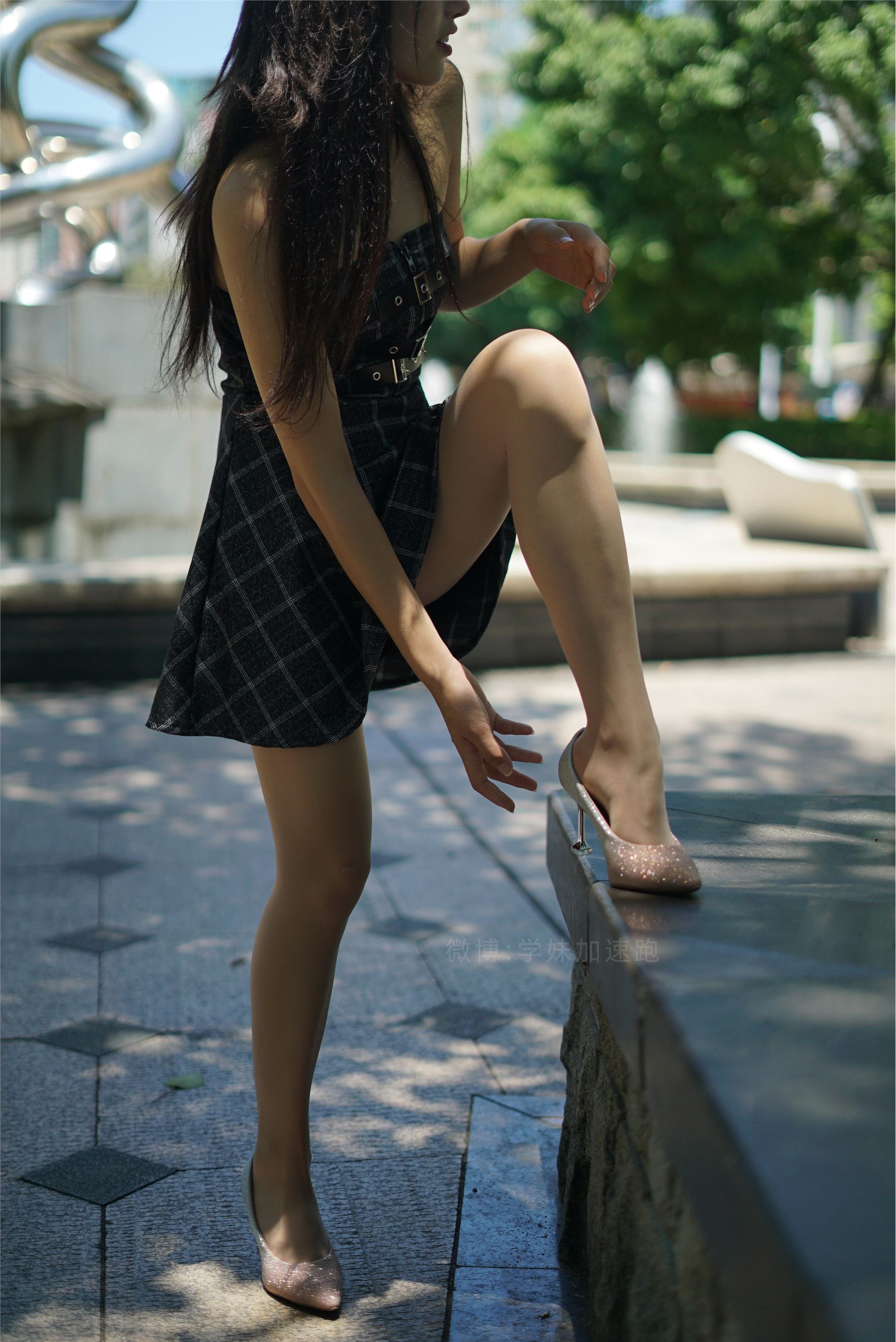 学妹加速跑 XM065《就是如此迷人-敏儿》